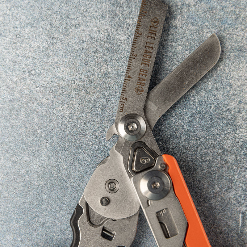 Load image into Gallery viewer, Folding Scuba Diving Shears and Rescue Shears