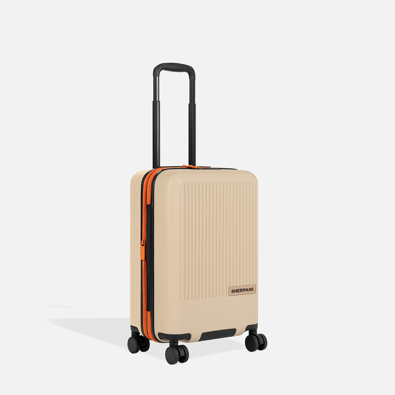 Load image into Gallery viewer, Meridian | 22" Carry-On - Chromatic Black