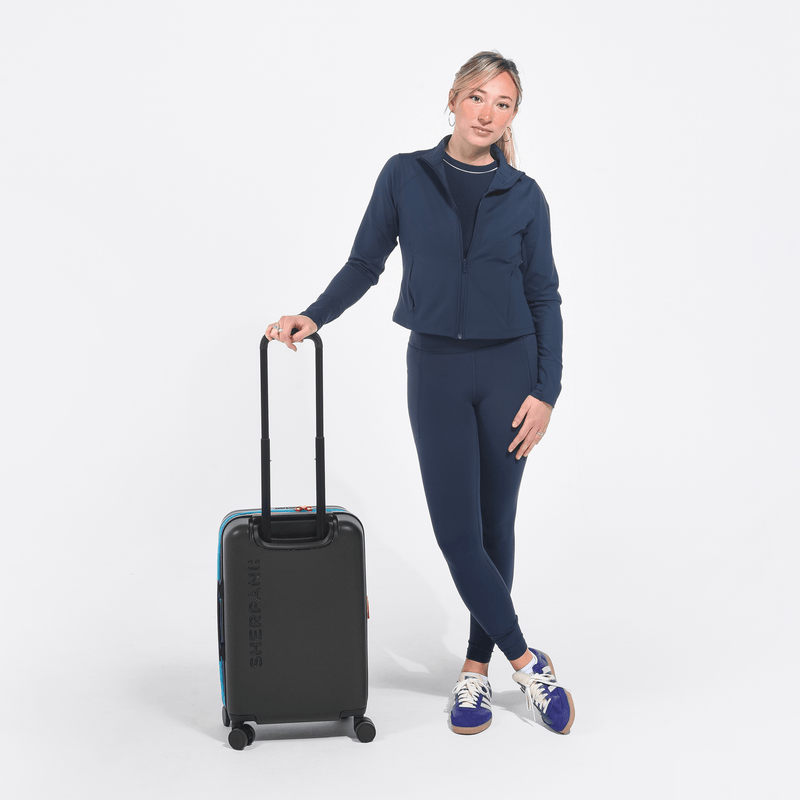 Load image into Gallery viewer, Meridian | 22" Carry-On - Chromatic Black