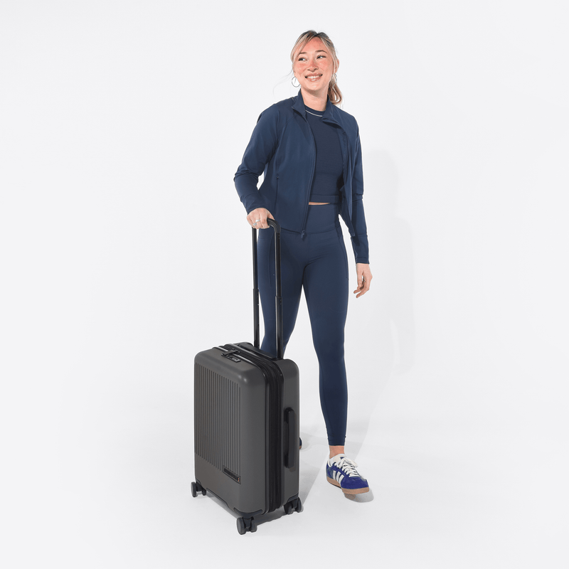 Load image into Gallery viewer, Meridian | 22" Carry-On - Chromatic Black