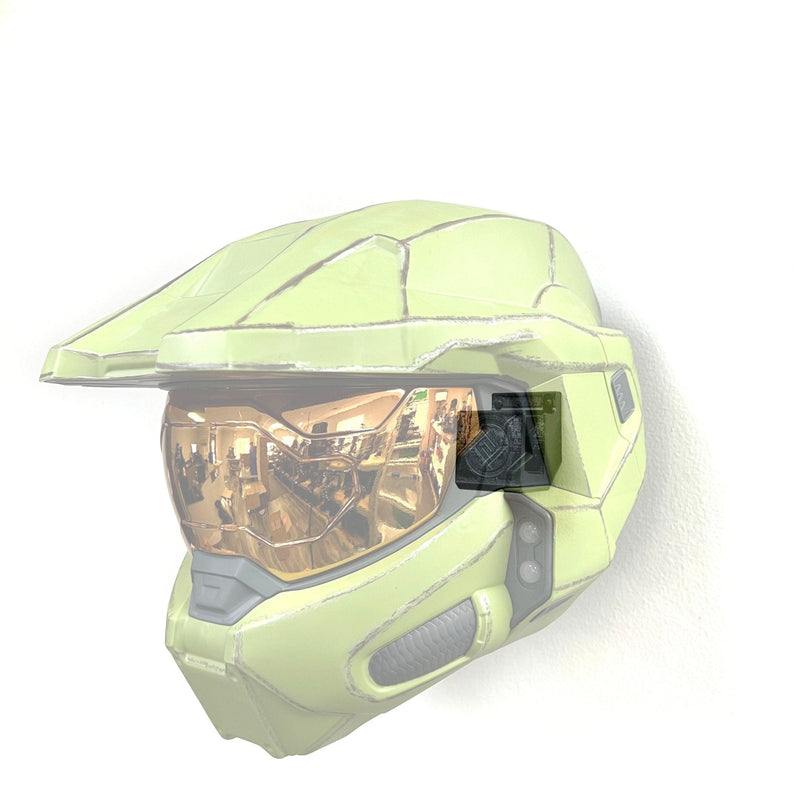 Load image into Gallery viewer, Master Chief HALO Helmet Wall Mount
