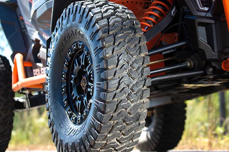 Load image into Gallery viewer, OBOR Predator tire image