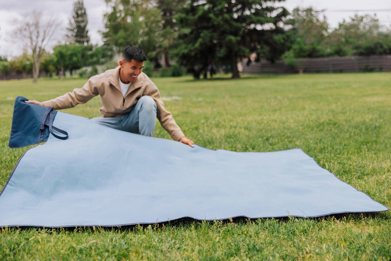 Load image into Gallery viewer, XL Outdoor Picnic Blanket Tote