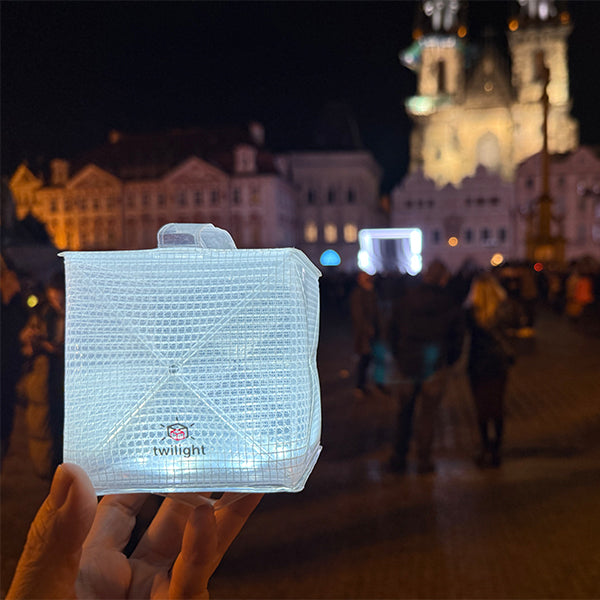 Load image into Gallery viewer, Twilight – Petite Origami Solar Lantern