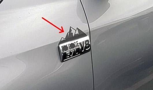 Load image into Gallery viewer, Premium Cast Matte Black Vinyl Decal Mountains for 2014-2021 Tundra Fenders