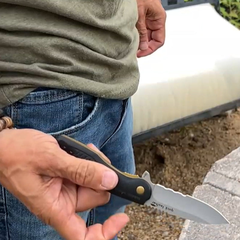 Load image into Gallery viewer, Quick Feather Folding Knife