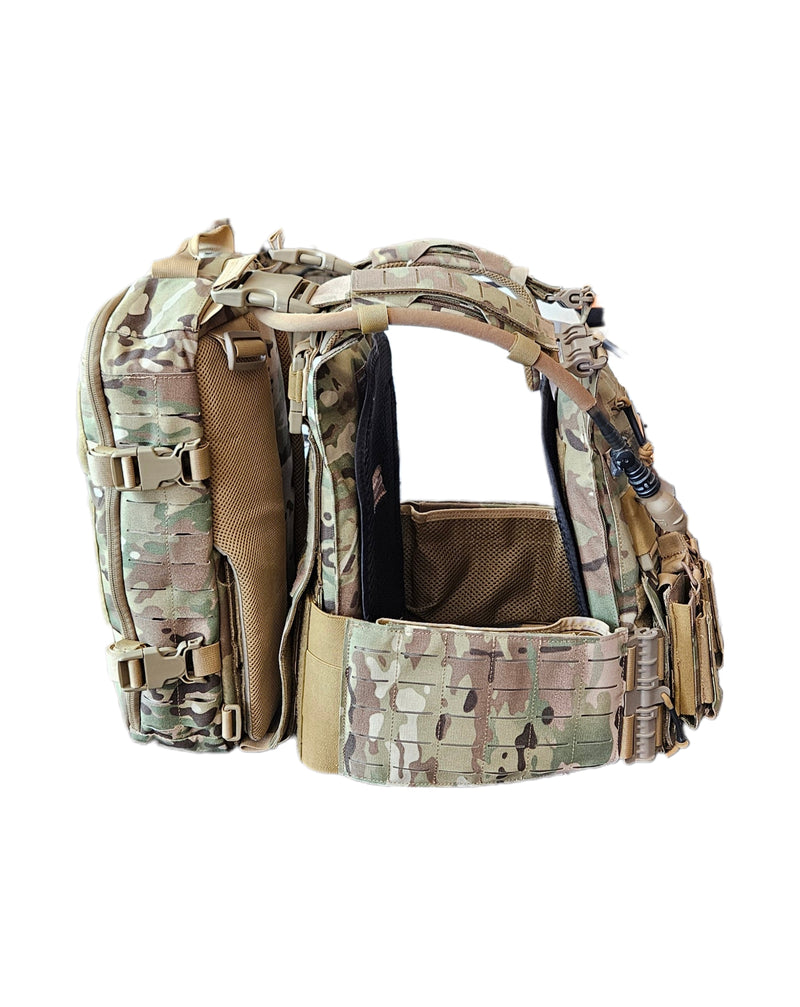 Load image into Gallery viewer, Redemption Tactical® Crusader Flatpack Plate Carrier Bag + Hydration Bladder