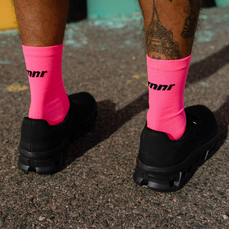 Load image into Gallery viewer, Marathon Crew Sock- Basic Pink