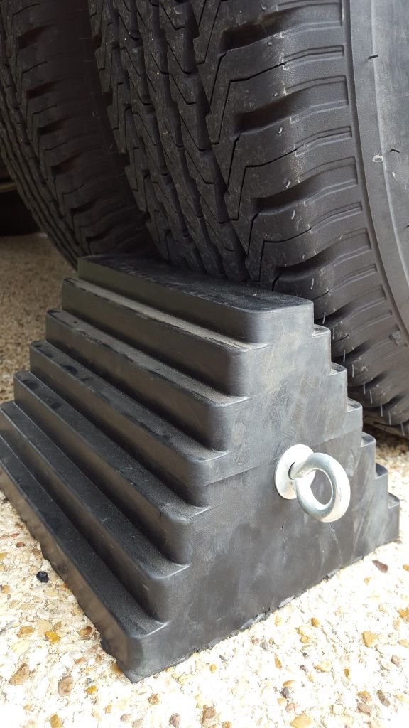 Load image into Gallery viewer, 9 Pound Rubber Wheel Chock | WC