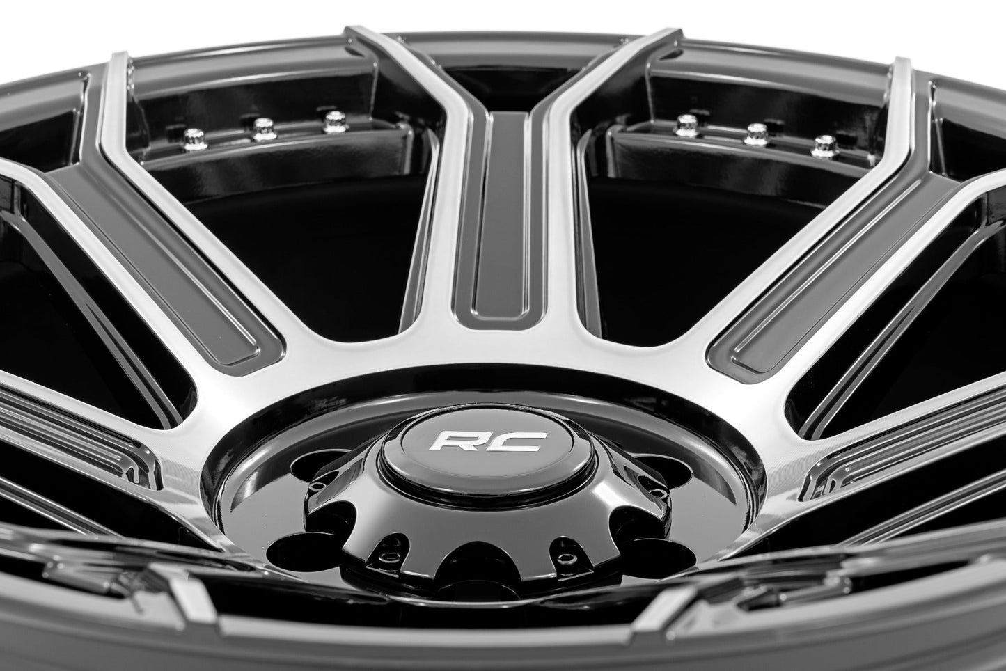Rough Country 89 Series Wheel | One-Piece | Black Machined Gun Metal | 22x10 | 6x135 | -19mm
