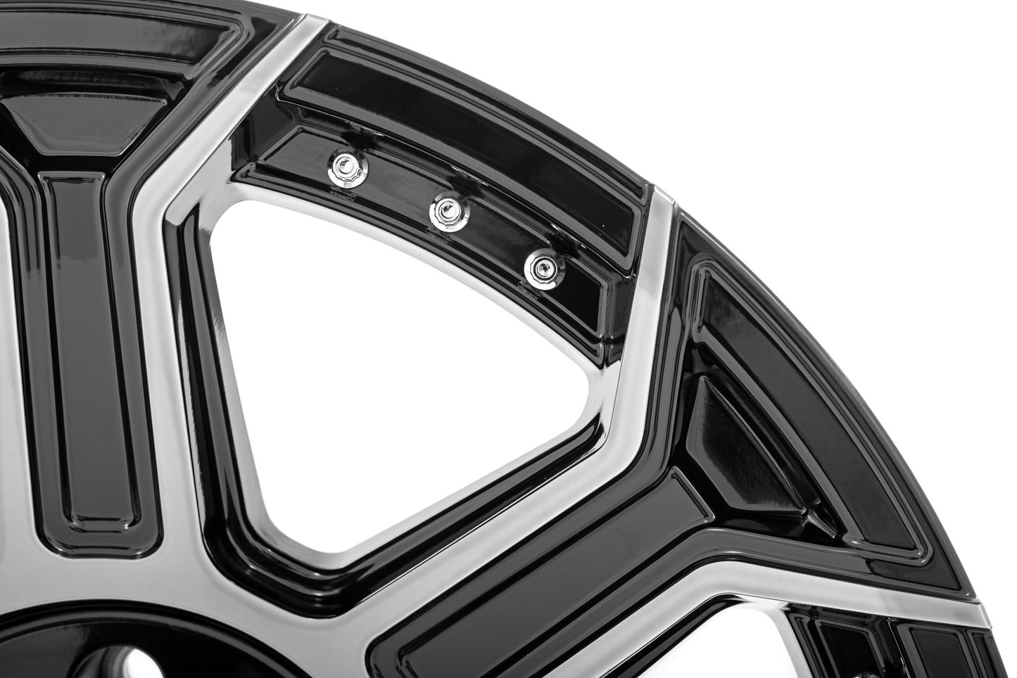 Rough Country 89 Series Wheel | One-Piece | Black Machined Gun Metal | 22x10 | 6x135 | -19mm