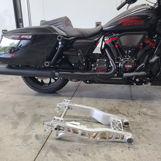 Load image into Gallery viewer, Harley Davidson 2009 - 2025+ Touring Billet Swingarm