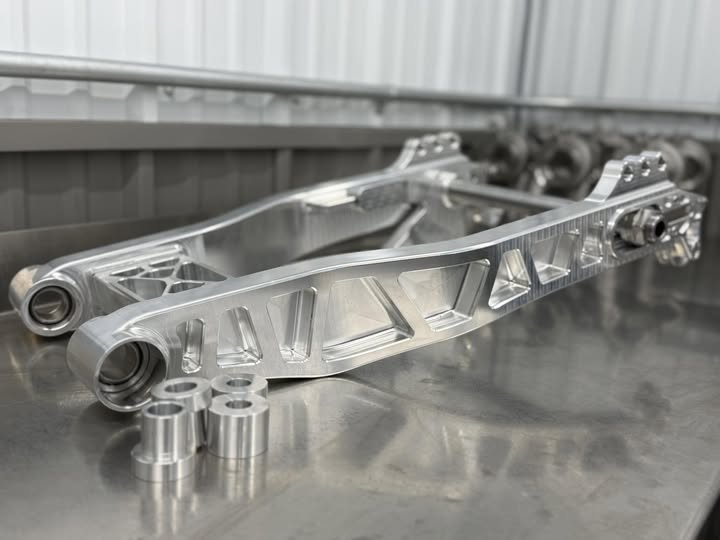 Load image into Gallery viewer, Harley Davidson 2009 - 2025+ Touring Billet Swingarm