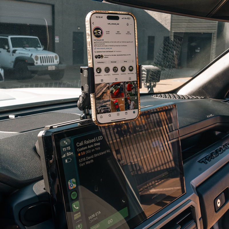 Load image into Gallery viewer, Dash Mount For 2024+ Toyota Tacoma