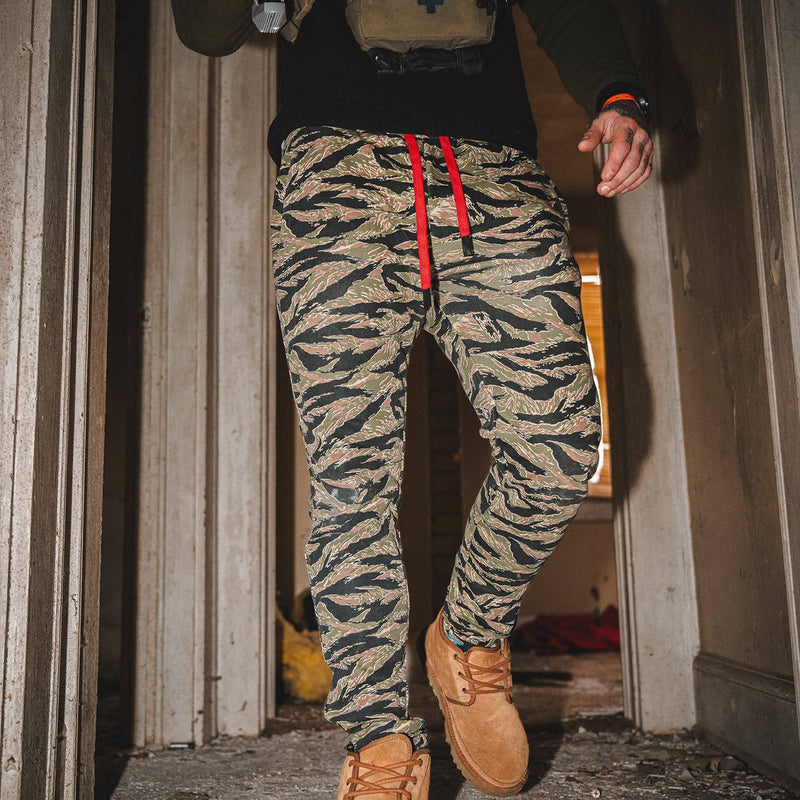 Load image into Gallery viewer, Men's Adjustable Performance Joggers