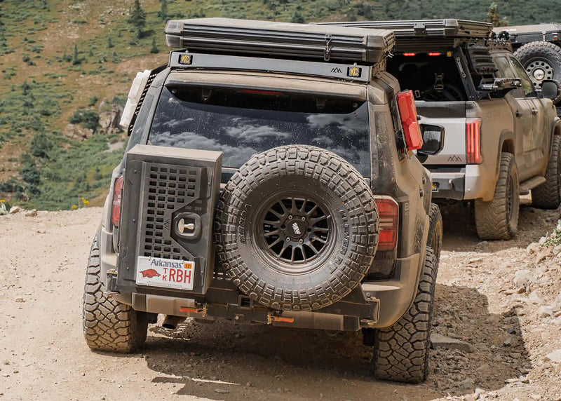 Load image into Gallery viewer, Universal Overland Storage Box (19x28x15)