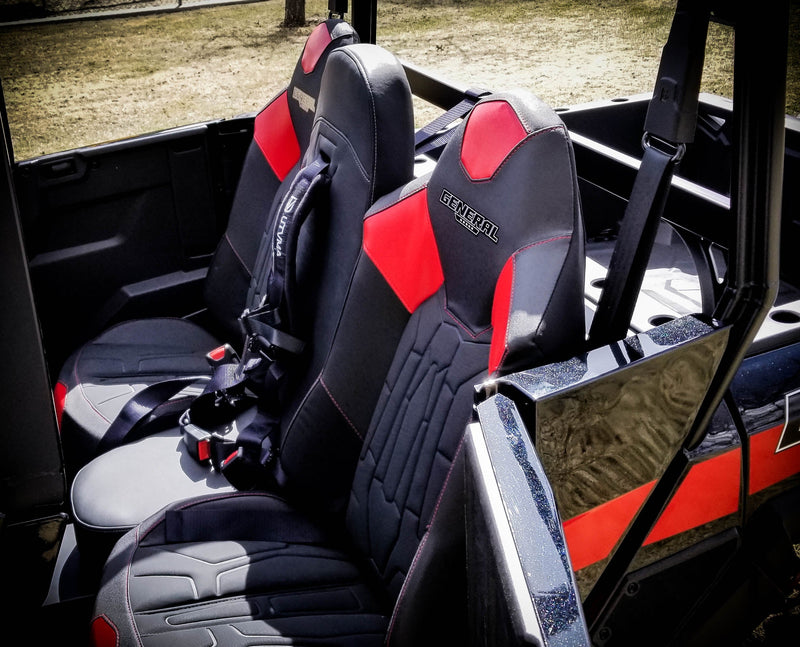 Load image into Gallery viewer, General 4 Rear Bump Seat w Console Delete Kit (2016+)