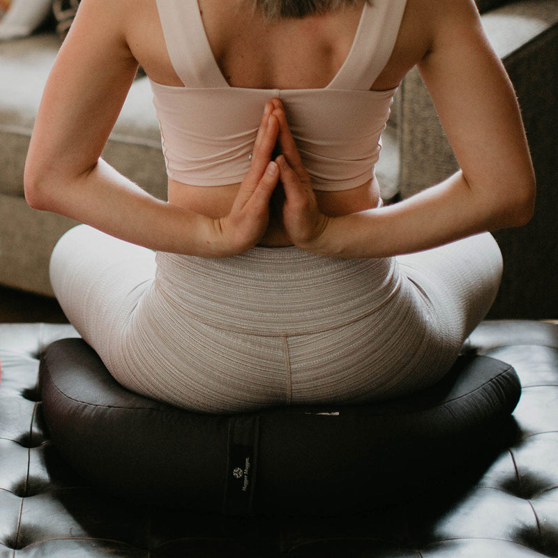 Load image into Gallery viewer, V-Shaped Meditation Cushion