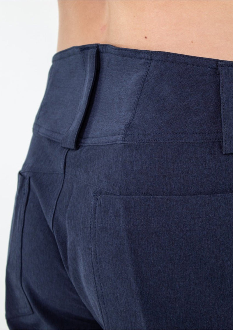 Load image into Gallery viewer, Women's Eden Shorts 7"