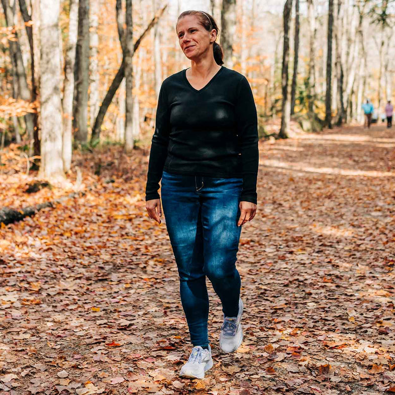 Load image into Gallery viewer, Women's Midweight Merino Wool V-Neck Sweater | 100% Merino Wool