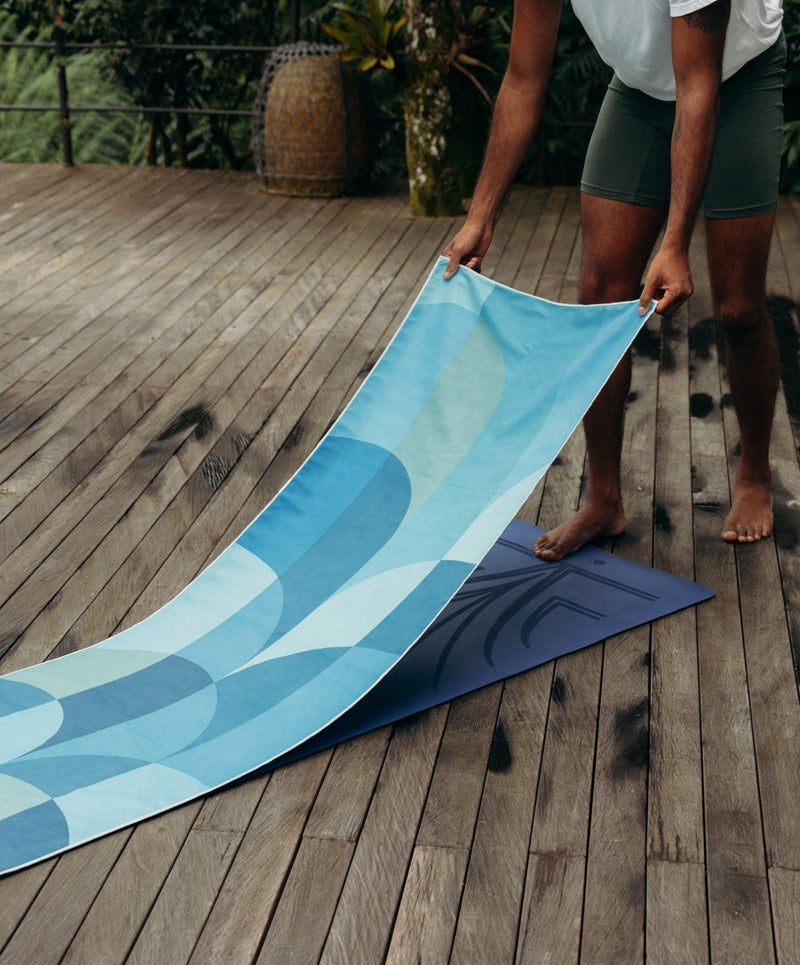 Load image into Gallery viewer, Yoga Mat Towel