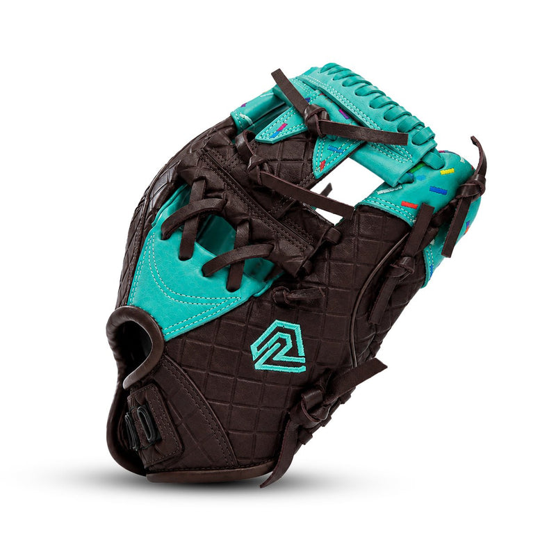 Load image into Gallery viewer, Youth Ball Glove - Ice Cream glove (Mint with Sprinkles)