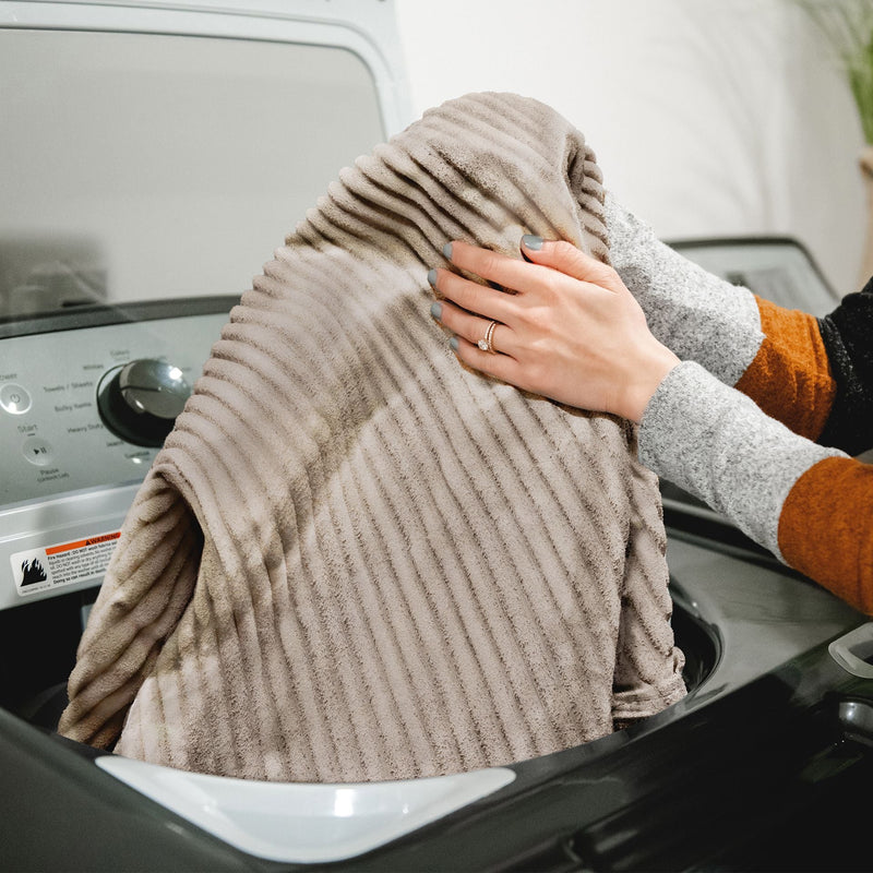 Load image into Gallery viewer, Fuf Medium w/ Removable Cover
