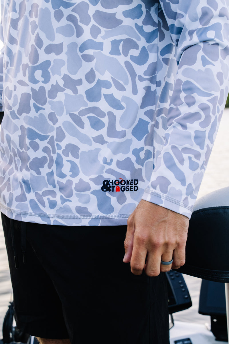 Load image into Gallery viewer, Men's Old School Camo Performance Hoodies
