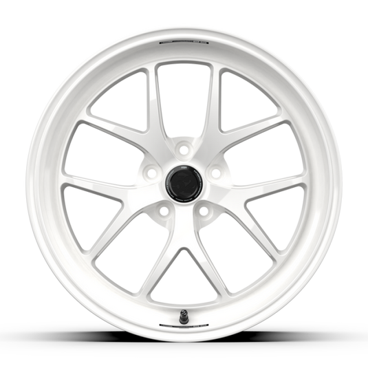 fifteen52 Sector RSR 19x9.5 5x114.3 38mm ET 73.1mm Center Bore Rally White