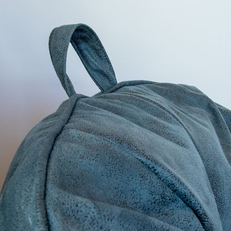 Load image into Gallery viewer, Hug
