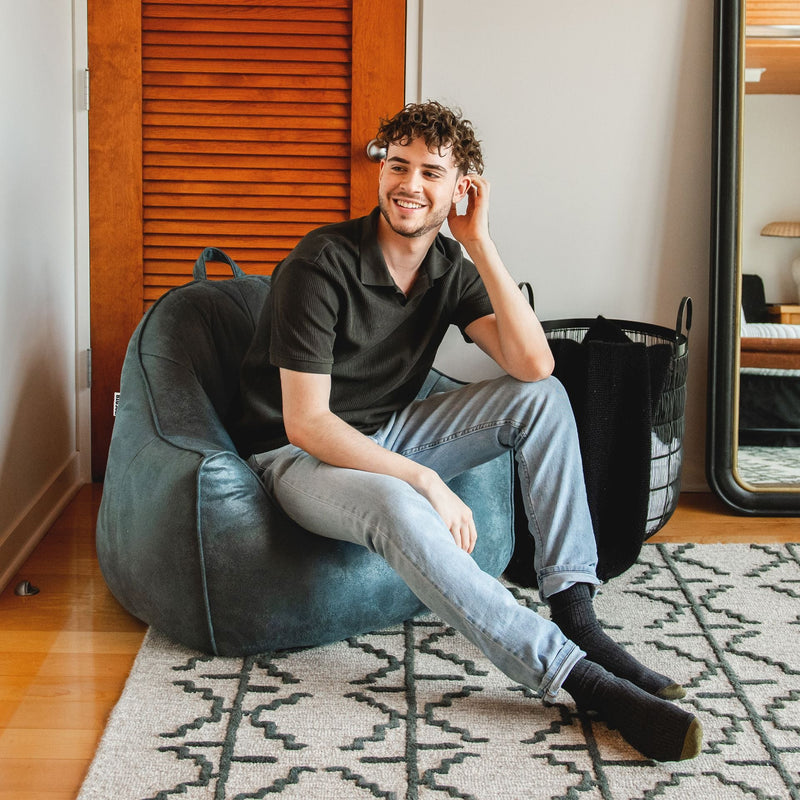 Load image into Gallery viewer, Hug
