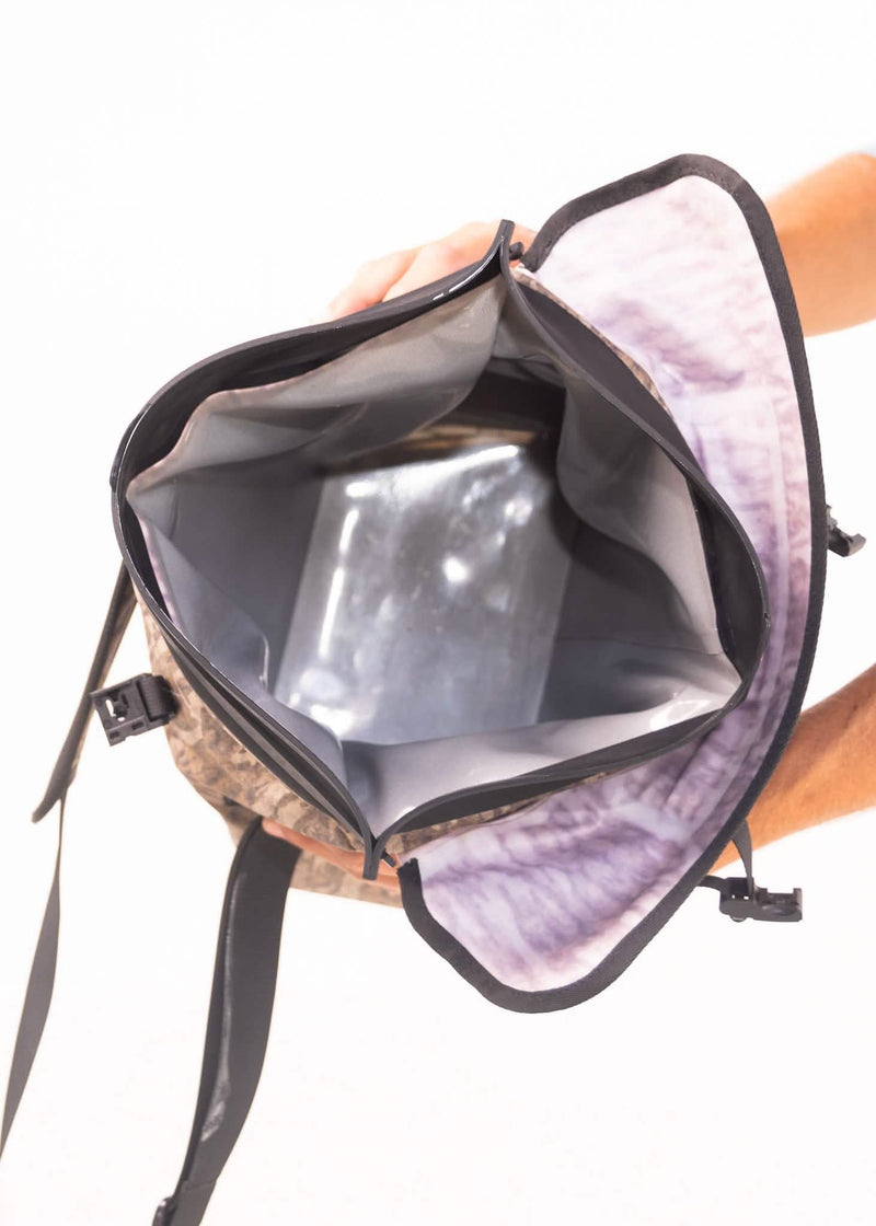Load image into Gallery viewer, Waterproof Floating Cooler Bag (Pre-Order)
