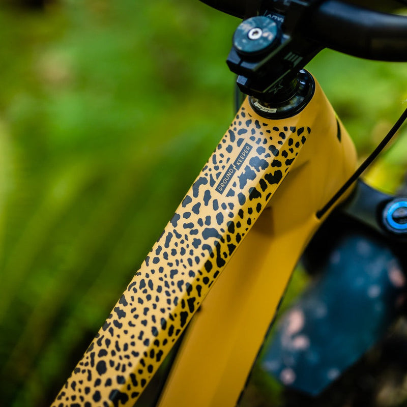 Load image into Gallery viewer, Cheetah Frame Keeper

