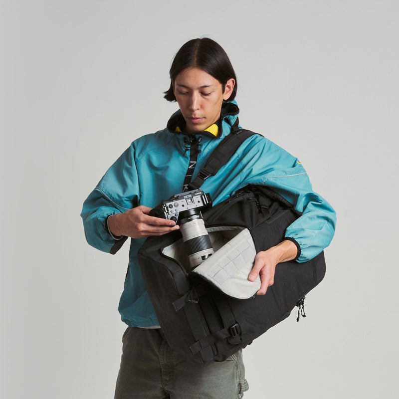 Load image into Gallery viewer, DayChaser 35L Travel Camera Backpack
