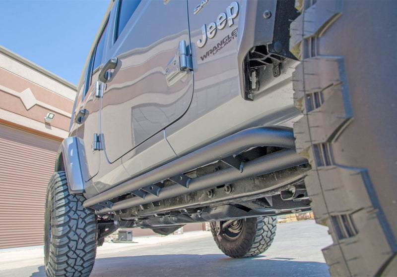 Load image into Gallery viewer, N-Fab RKR Rails 2019 Jeep Wrangler JT 4DR Truck Full Length - Tex. Black - 1.75in
