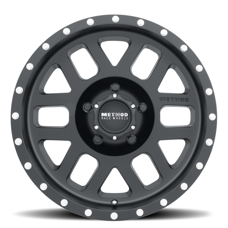 Load image into Gallery viewer, Method MR306 Mesh 17x8.5 0mm Offset 5x4.5 83mm CB Matte Black Wheel
