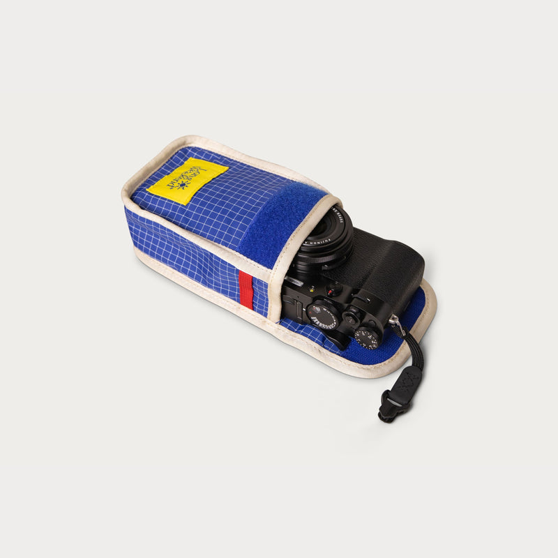 Load image into Gallery viewer, Point and Shoot Camera Pouch
