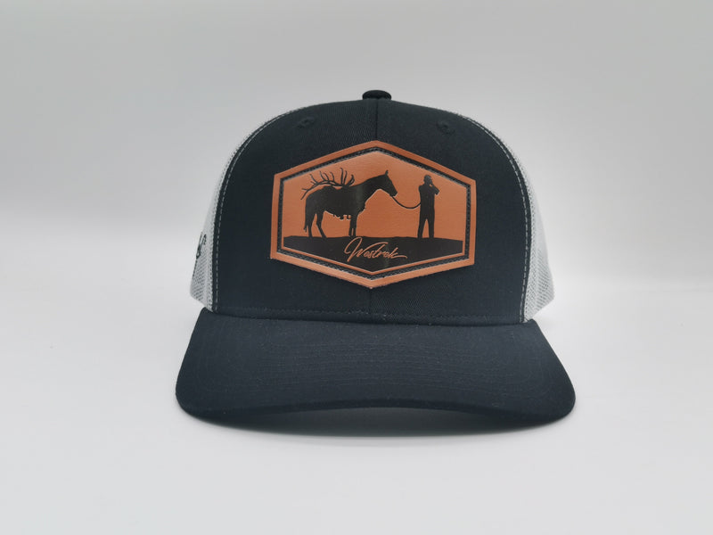 Load image into Gallery viewer, Black curved brim packout
