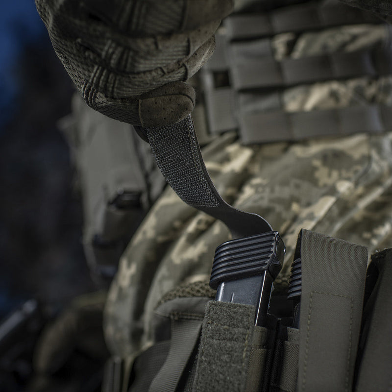 Load image into Gallery viewer, M-Tac Pouch for Pistol Magazine/Multitool Elite
