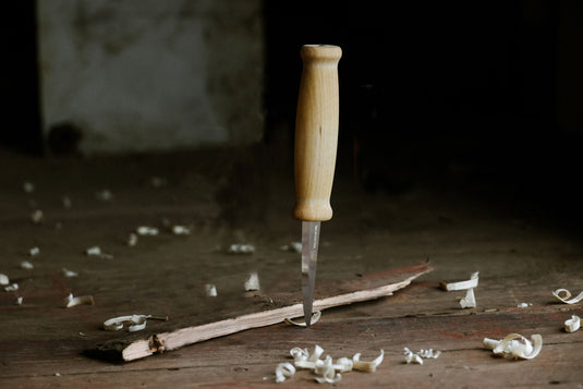 Mora Carving