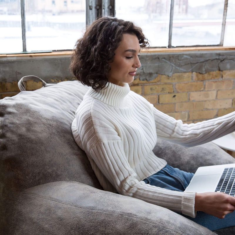 Load image into Gallery viewer, Nestle Chair
