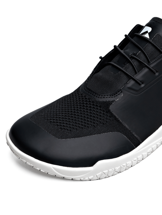 Legend Hybrid Barefoot Trainer Black