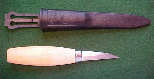 Mora Carving