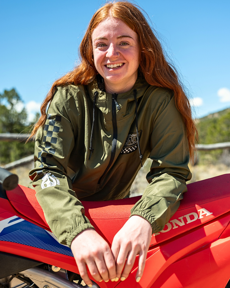 Load image into Gallery viewer, Off the Wall Pullover Windbreaker
