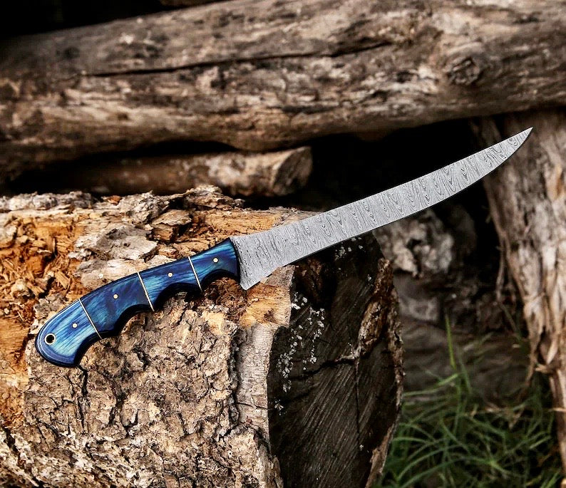 Load image into Gallery viewer, Knives with Belt Sheath – Handmade 8" Rasp Steel Sheep Horn Hunting Knife
