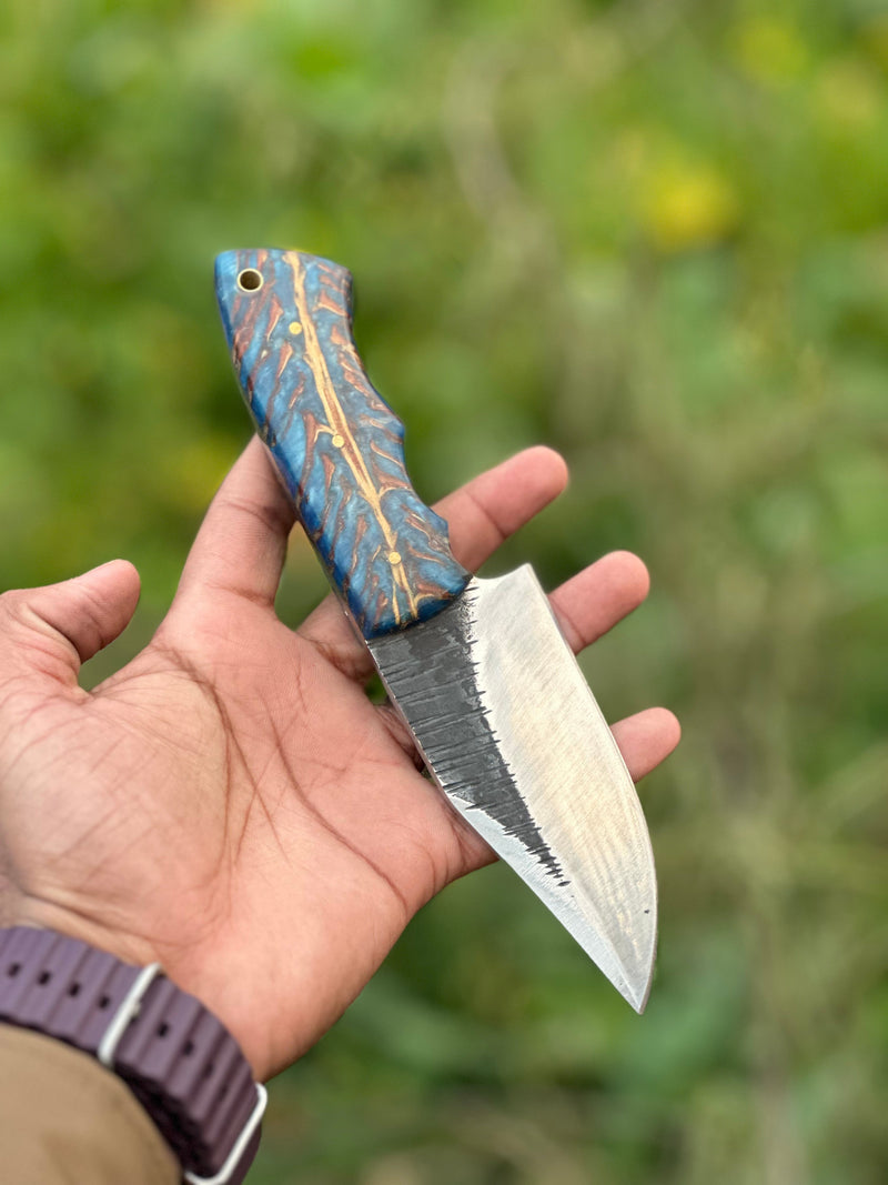 Load image into Gallery viewer, Hunters Knives – 9&quot; D2 Steel Blade with Epoxy Pine Cone Resin Handle &amp; Leather Sheath
