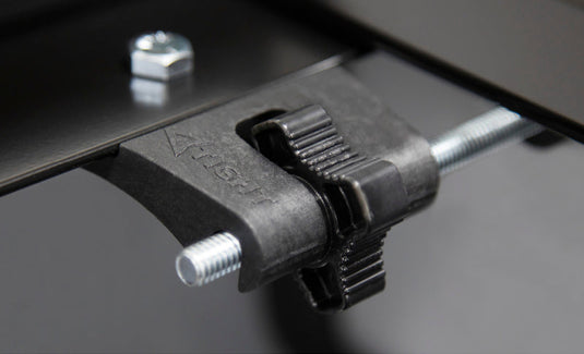 Access Lorado 99-07 Ford Super Duty 6ft 8in Bed Roll-Up Cover 41319