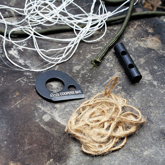 Emergency Fire Starter Necklace - Lightweight Mini Ferro Rod with Steel Claw Striker & Neck Lanyard