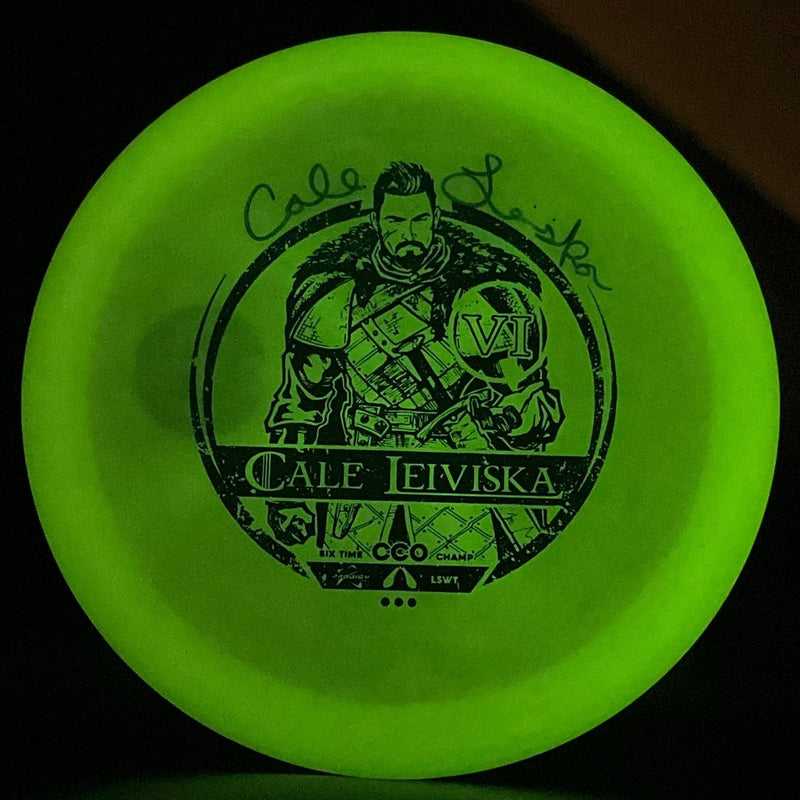 Load image into Gallery viewer, H4 (400 Glow) *Les White Stash* - 2018 Cale Leiviska 6X CCO Champ - Signed!

