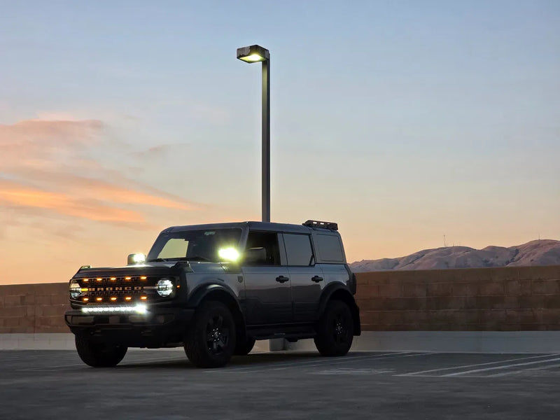 Load image into Gallery viewer, 2021+ Ford Bronco Standard Bumper 40in Light Bar PRO
